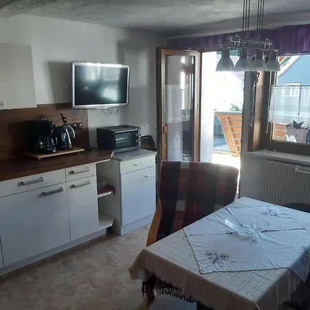 Zum Froehlichen Jaeger Appartamento